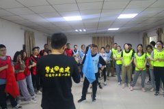 南京团建拓展趣味运动会-魔术的棒