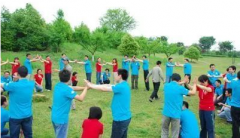 南京公司团建游戏:大树 松鼠 地震