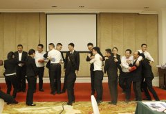 拓展训练一种体验行动的学习方式