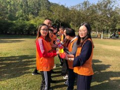 企业制胜秘诀-拓展培训！