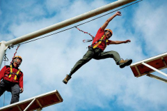 户外拓展训练如何确保安全