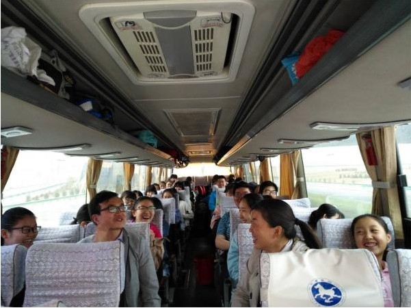 公司团建项目：大巴车上玩的游戏（一）